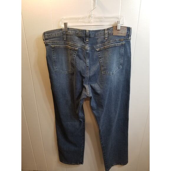 Wrangler Mens Blue Dark Wash 42×30 Relaxed‎ Fit Jeans - Picture 3 of 8